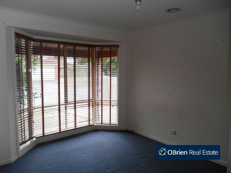 63 Raisell Road, Cranbourne West VIC 3977