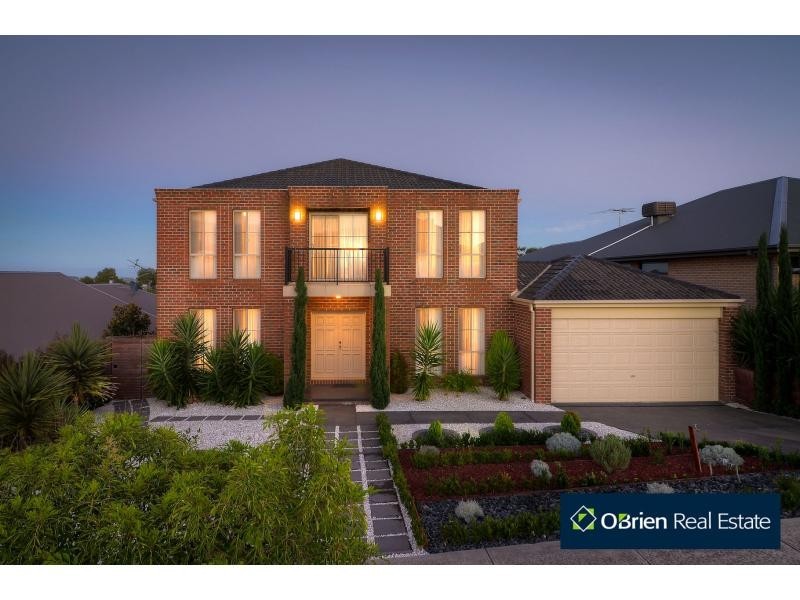 6 Halifax Drive, Berwick VIC 3806