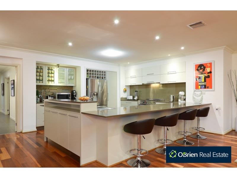 7 Foxborough Glade, Narre Warren North VIC 3804