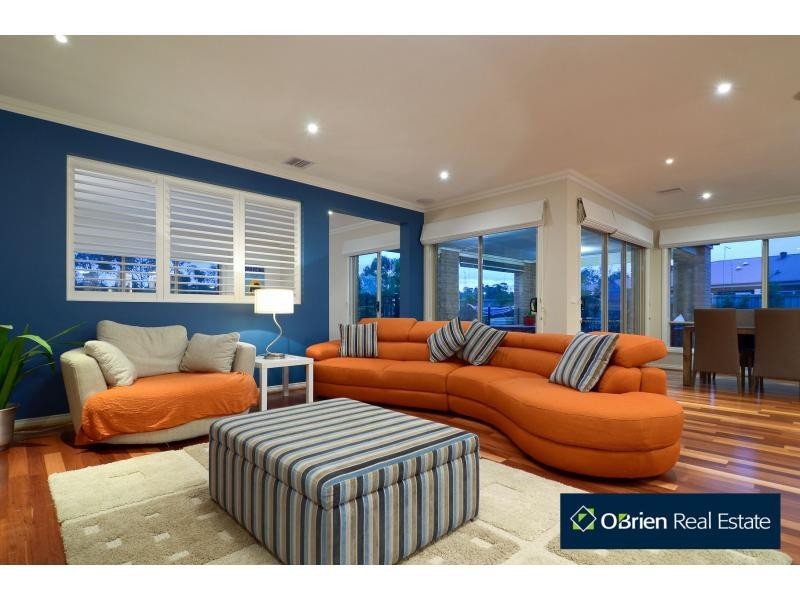 7 Foxborough Glade, Narre Warren North VIC 3804