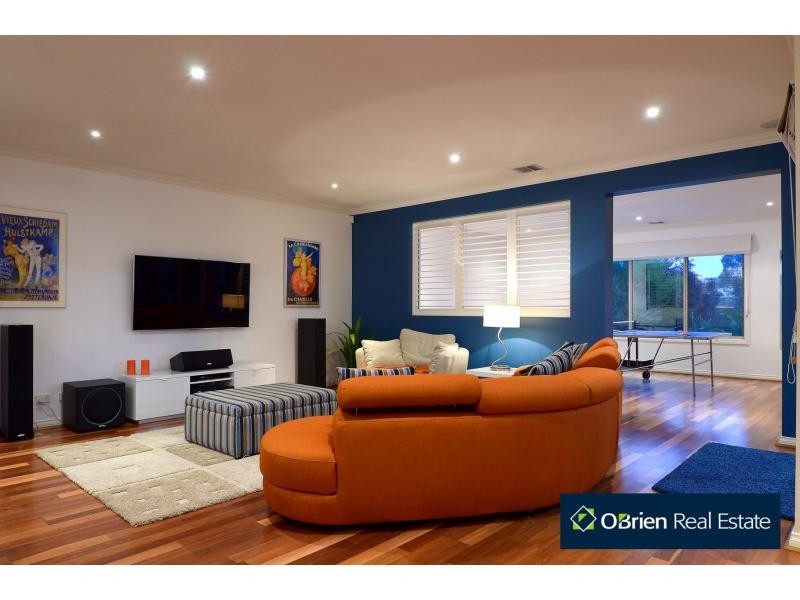 7 Foxborough Glade, Narre Warren North VIC 3804