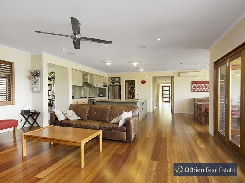 9 Green Valley Drive, Drouin VIC 3818