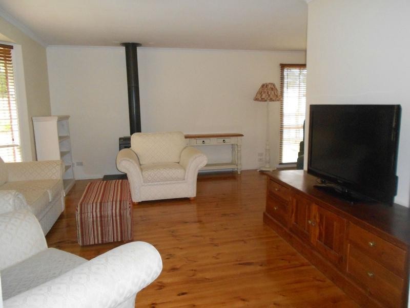 24 Bangalay Place, Berwick VIC 3806