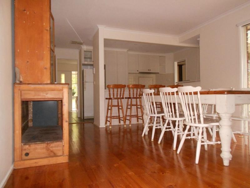 24 Bangalay Place, Berwick VIC 3806