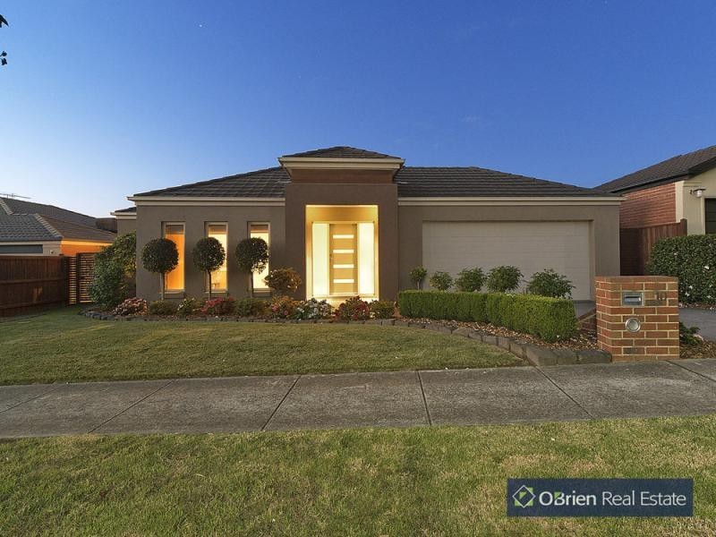 10 Marisa Crescent, Berwick VIC 3806