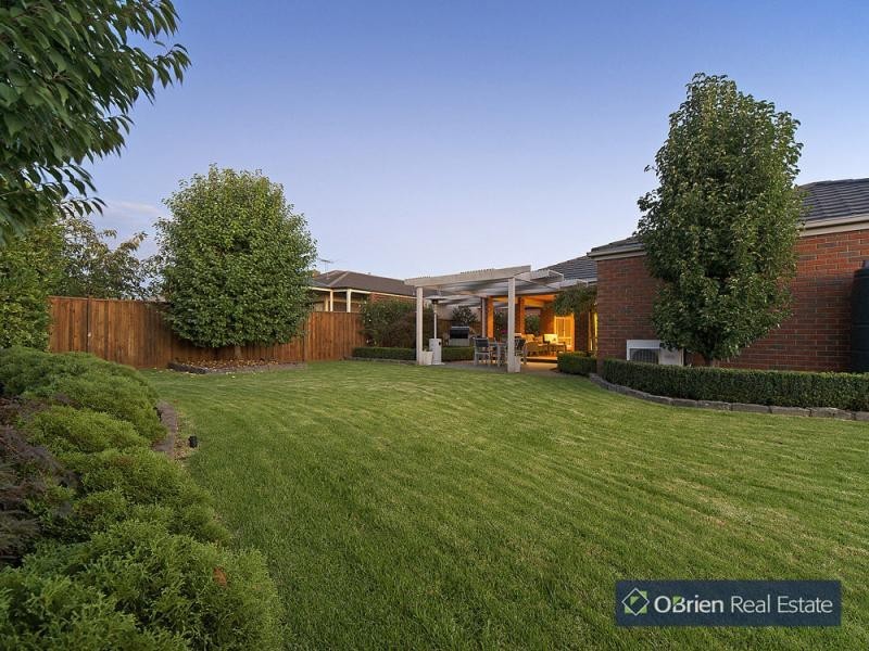 10 Marisa Crescent, Berwick VIC 3806