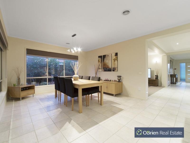 10 Marisa Crescent, Berwick VIC 3806