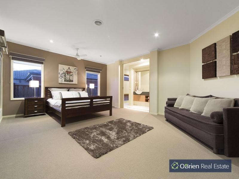 10 Marisa Crescent, Berwick VIC 3806