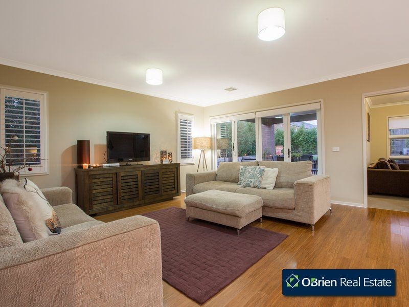 21 Barak Avenue, Berwick VIC 3806