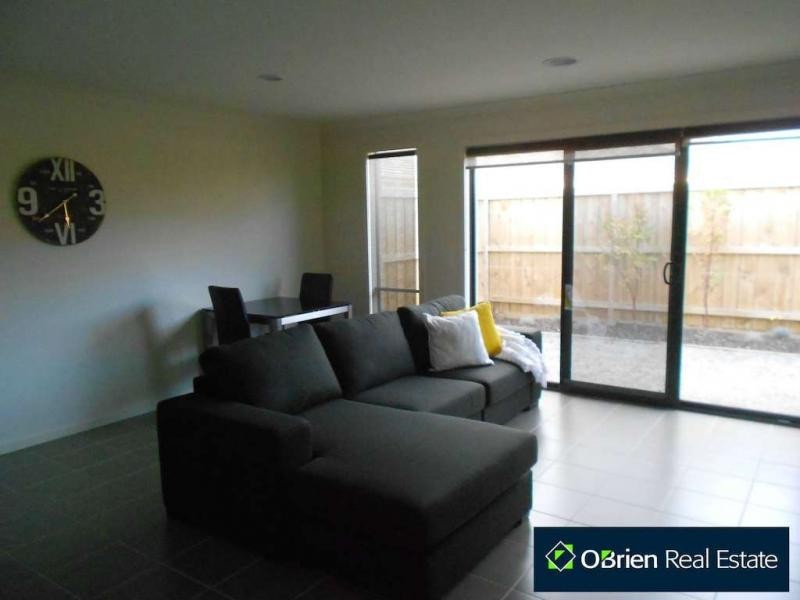 7 Illawarra Avenue, Clyde VIC 3978