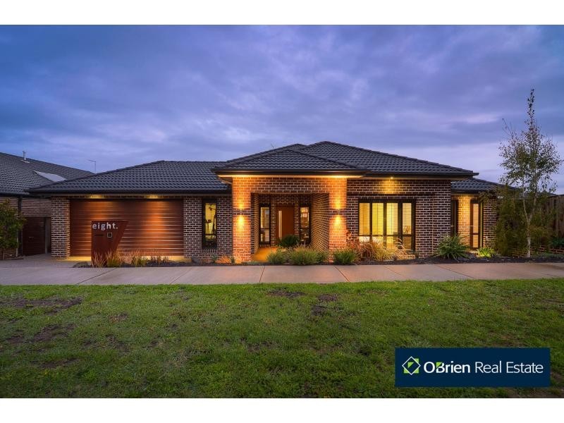 8 Harvest Road, Officer VIC 3809