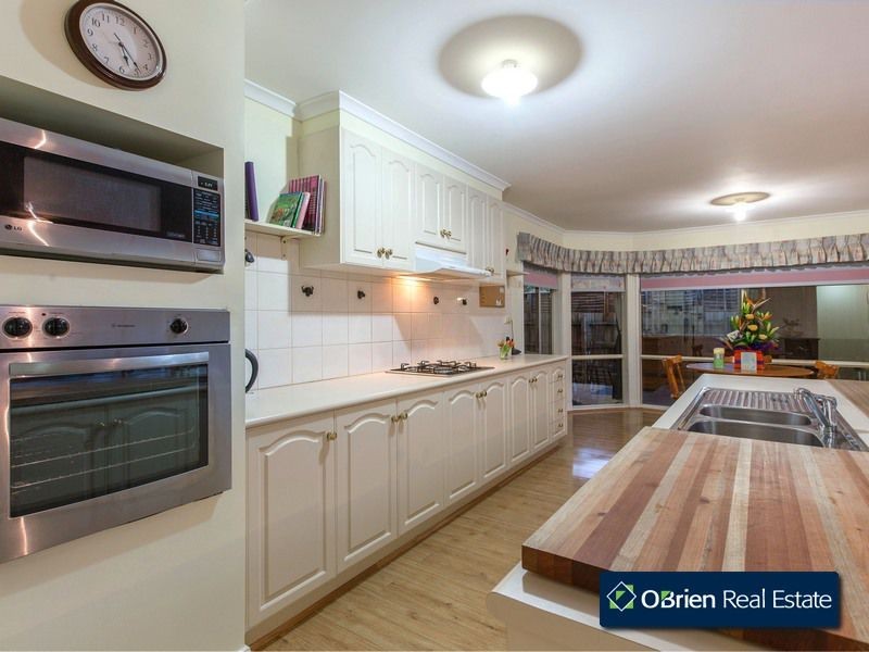 18 Dunraven Court, Narre Warren VIC 3805