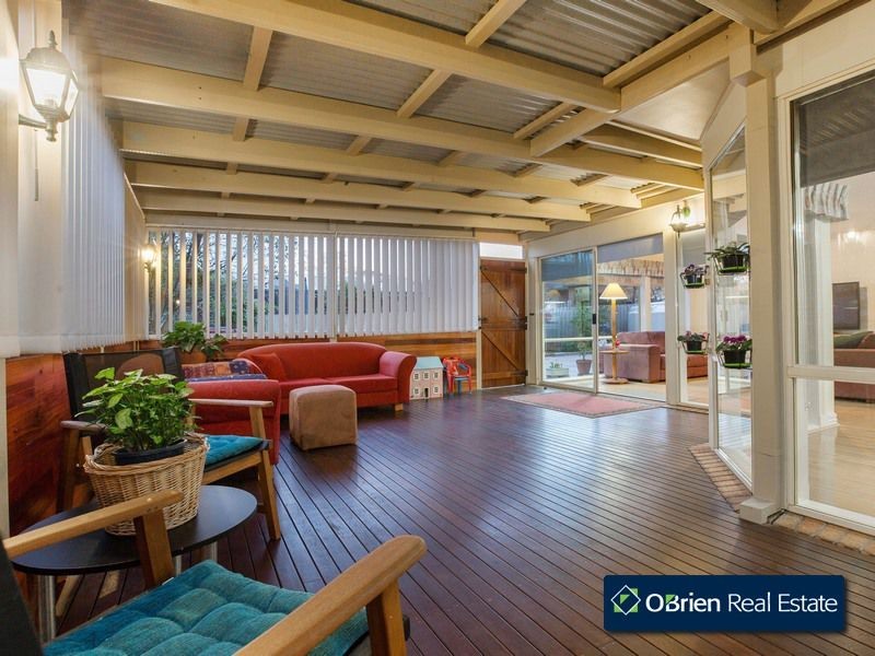 18 Dunraven Court, Narre Warren VIC 3805