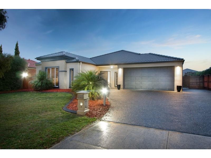3 Blue Bell Court, Pakenham VIC 3810