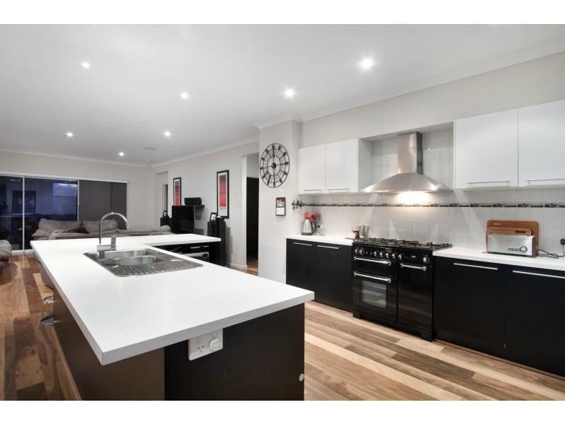 3 Blue Bell Court, Pakenham VIC 3810