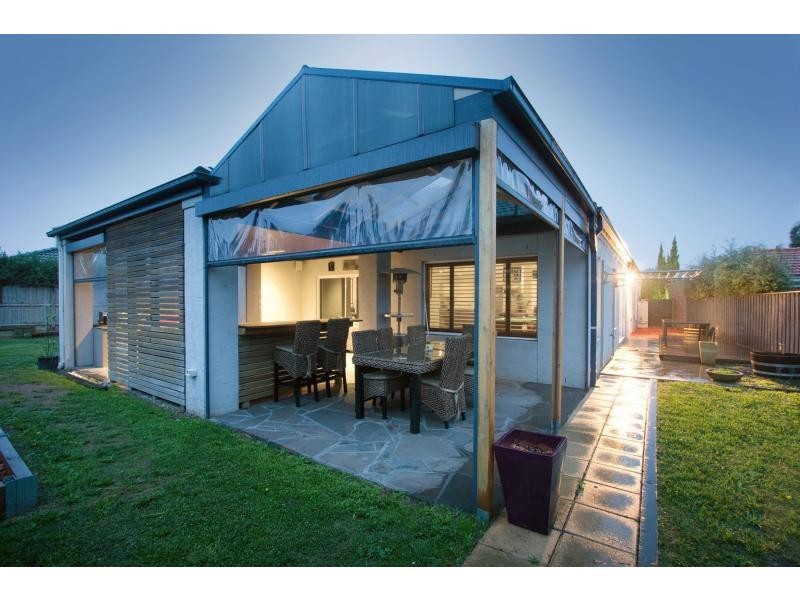 3 Blue Bell Court, Pakenham VIC 3810