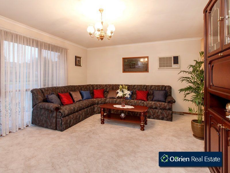 42 Glenburn Drive, Hallam VIC 3803