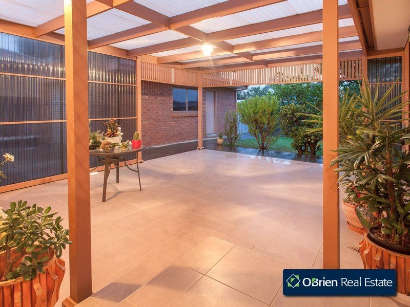 42 Glenburn Drive, Hallam VIC 3803