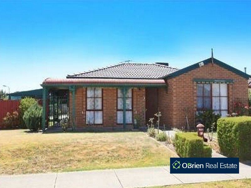 13 Kirkwood Crescent, Hampton Park VIC 3976