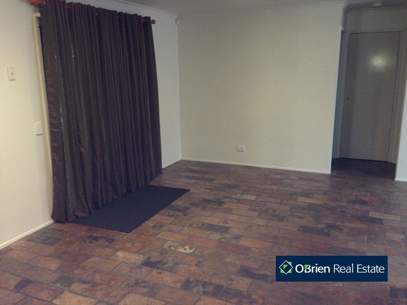 13 Kirkwood Crescent, Hampton Park VIC 3976