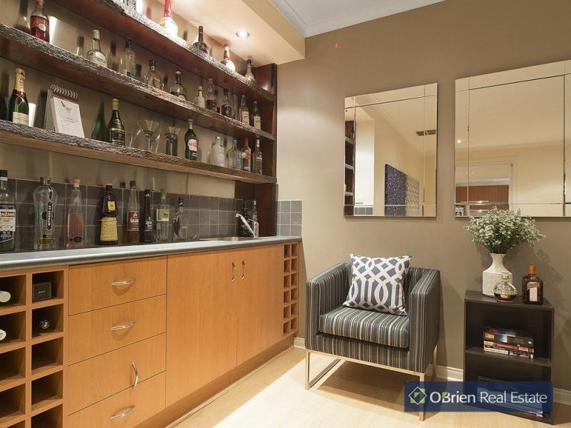 74 Robinswood Parade, Narre Warren South VIC 3805