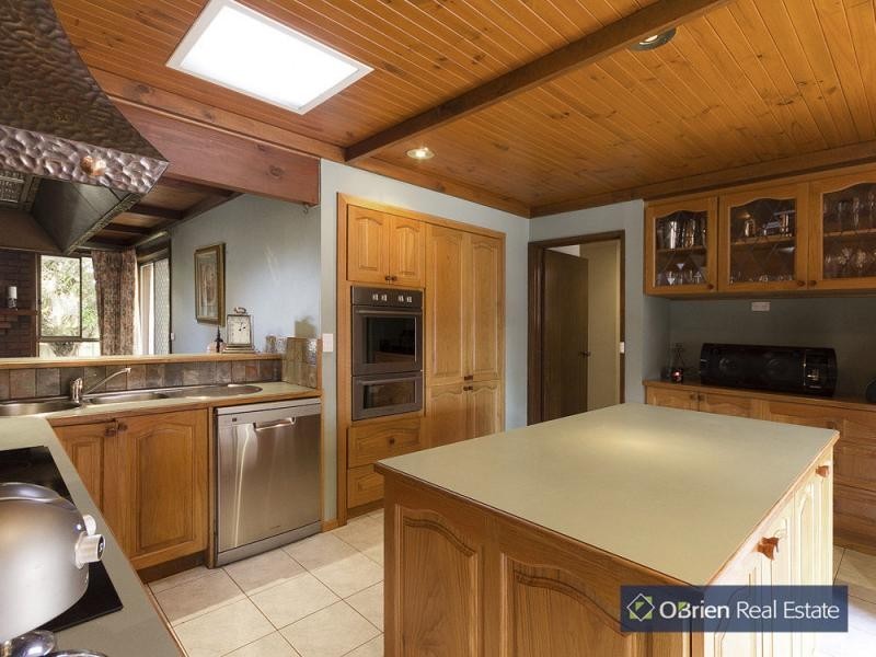 16 Brunt Street, Cranbourne VIC 3977