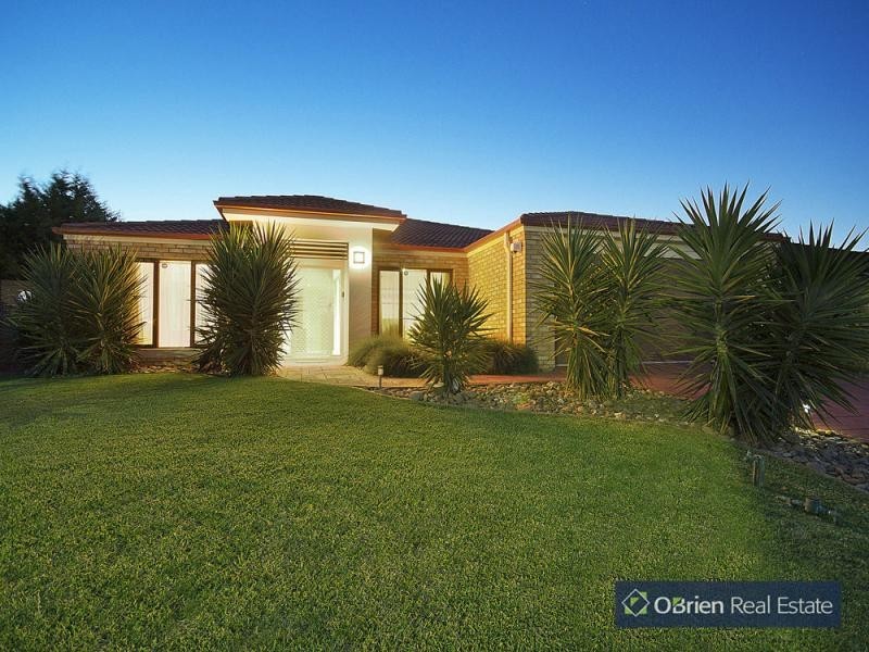 5 Wearingford Avenue, Narre Warren South VIC 3805