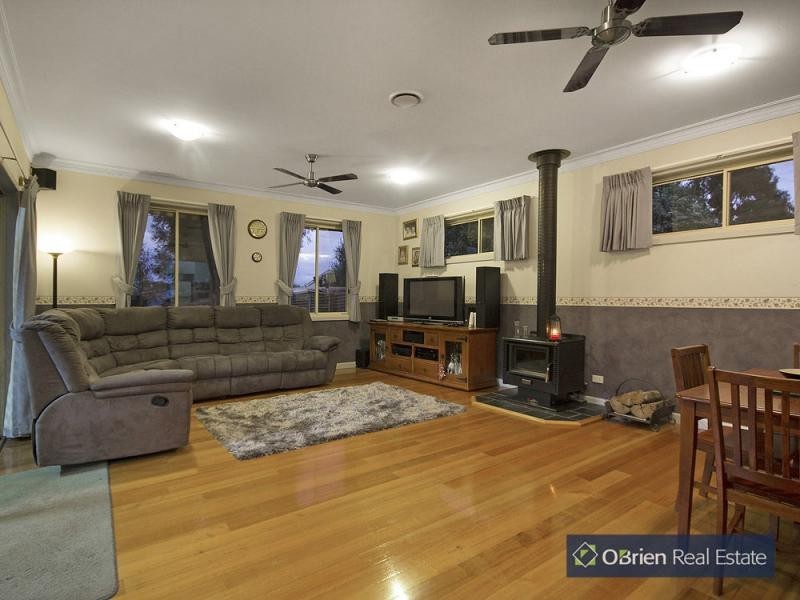 3 Dixons Road, Cardinia VIC 3978