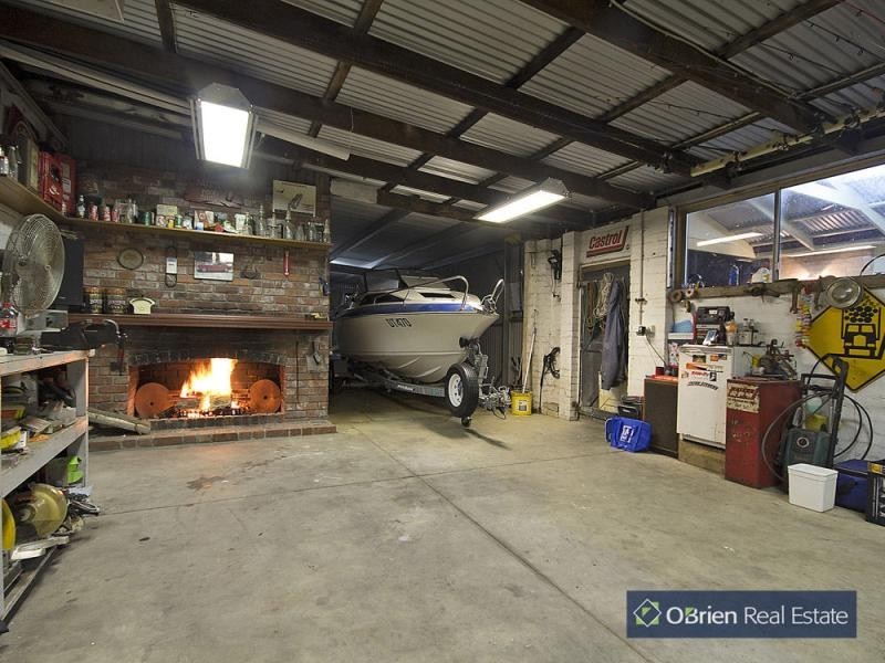 3 Dixons Road, Cardinia VIC 3978