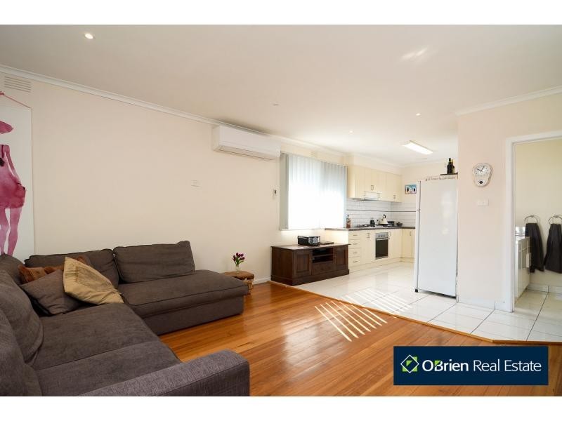 10 Jillian Street, Cranbourne VIC 3977