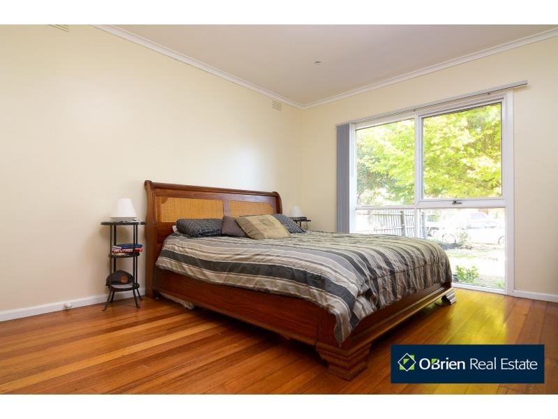 10 Jillian Street, Cranbourne VIC 3977