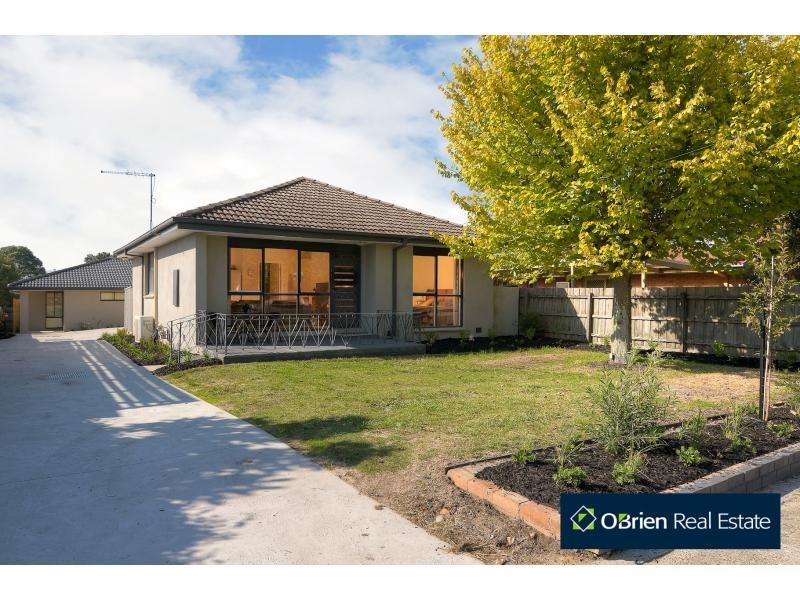 10 Jillian Street, Cranbourne VIC 3977