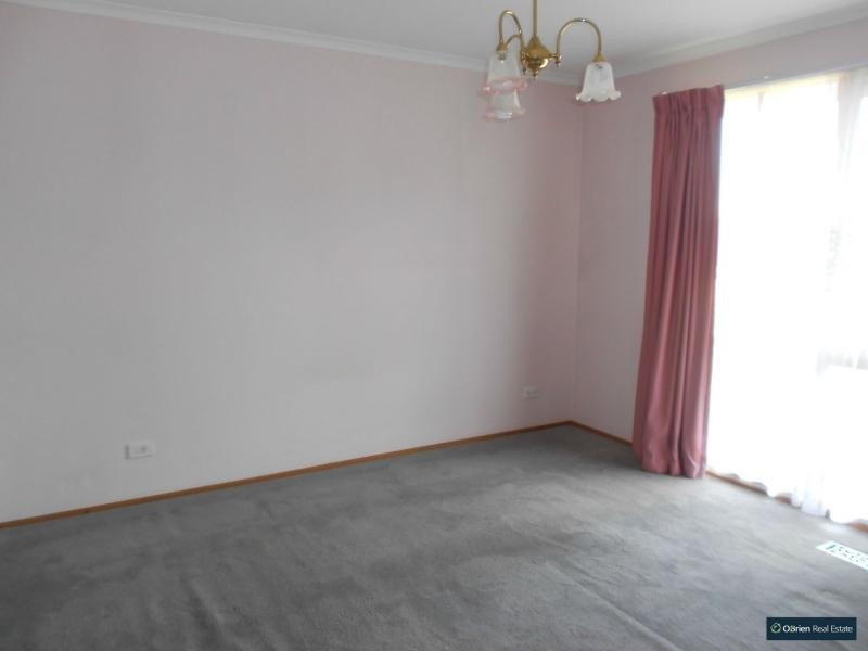 62 Hinrichsen Drive, Hallam VIC 3803