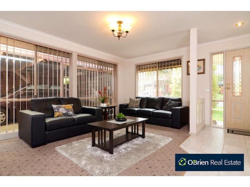 22 Theodore Terrace, Berwick VIC 3806