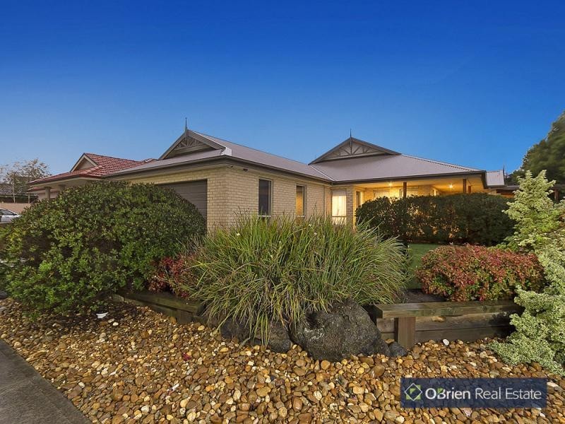 18 Boronia Avenue, Cranbourne VIC 3977