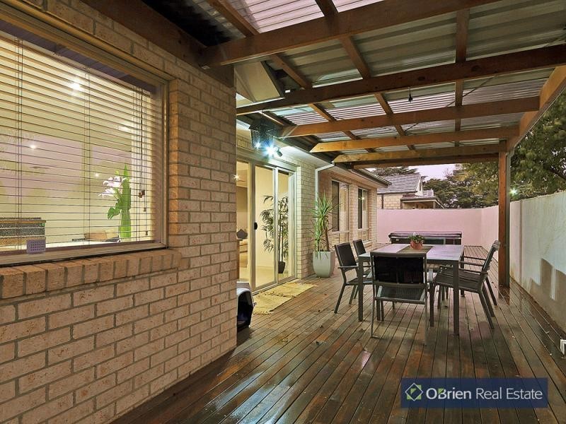 18 Boronia Avenue, Cranbourne VIC 3977