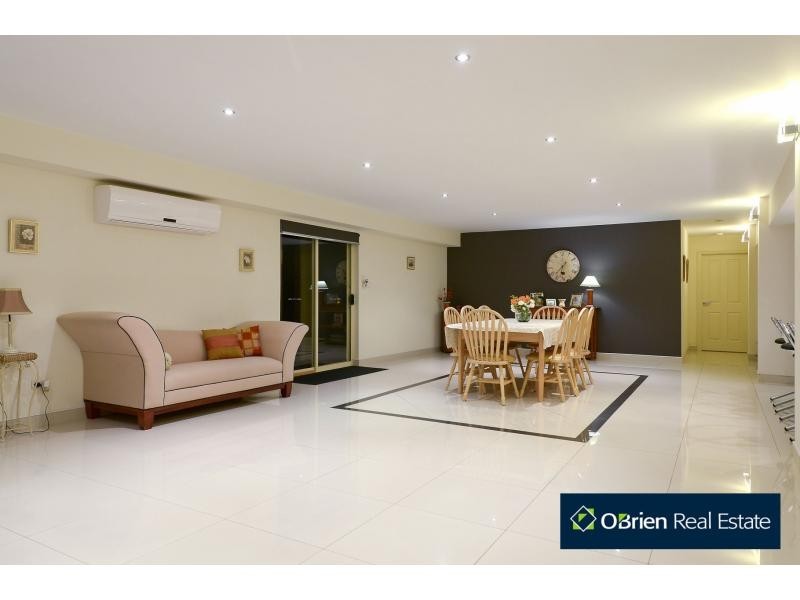 30 Glen Vista Drive, Narre Warren North VIC 3804
