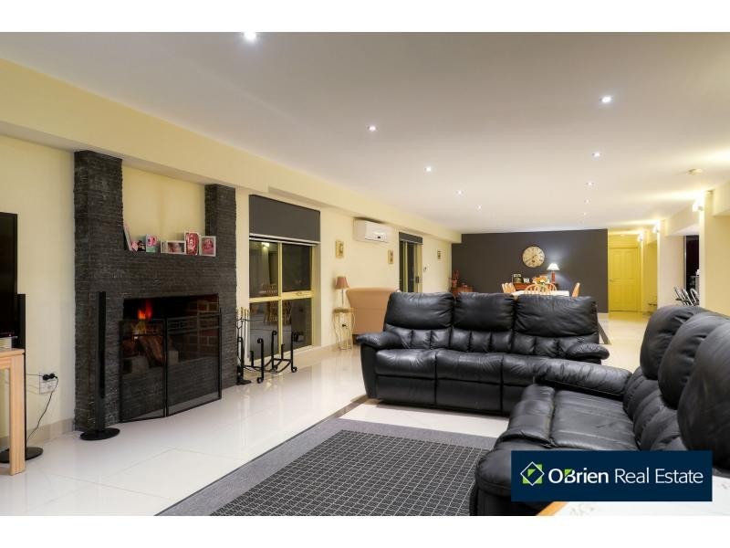 30 Glen Vista Drive, Narre Warren North VIC 3804
