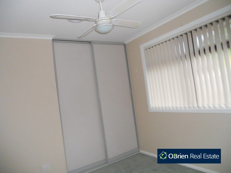 1/7 Aaran Close, Endeavour Hills VIC 3802