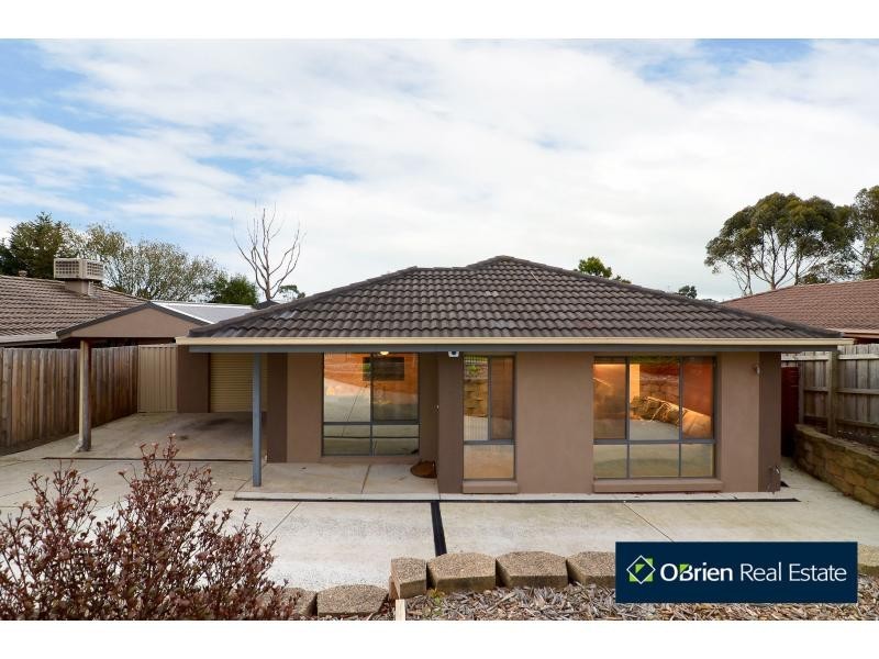13 Cumberland Chase, Hampton Park VIC 3976