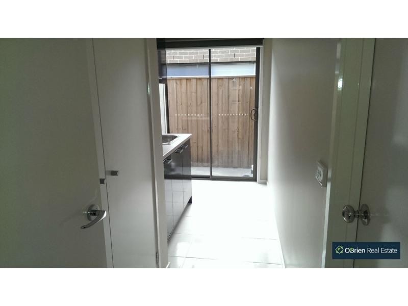 43 Lividia Circuit, Marriott Waters, Lyndhurst VIC 3975
