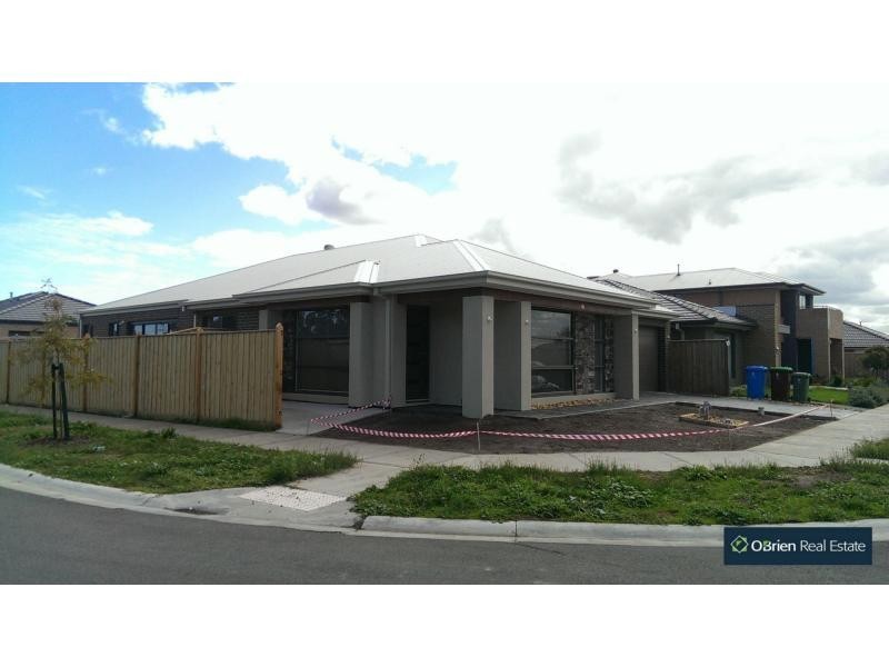 43 Lividia Circuit, Marriott Waters, Lyndhurst VIC 3975