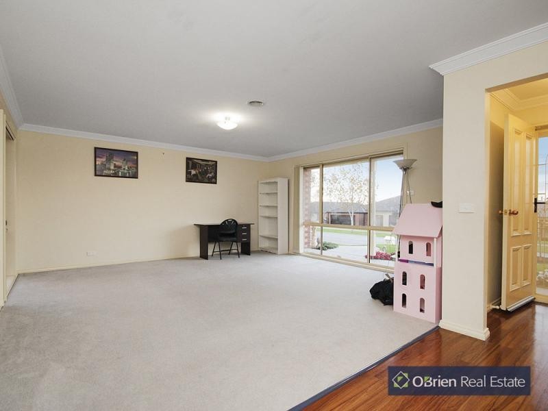 145 The Promenade, Narre Warren South VIC 3805