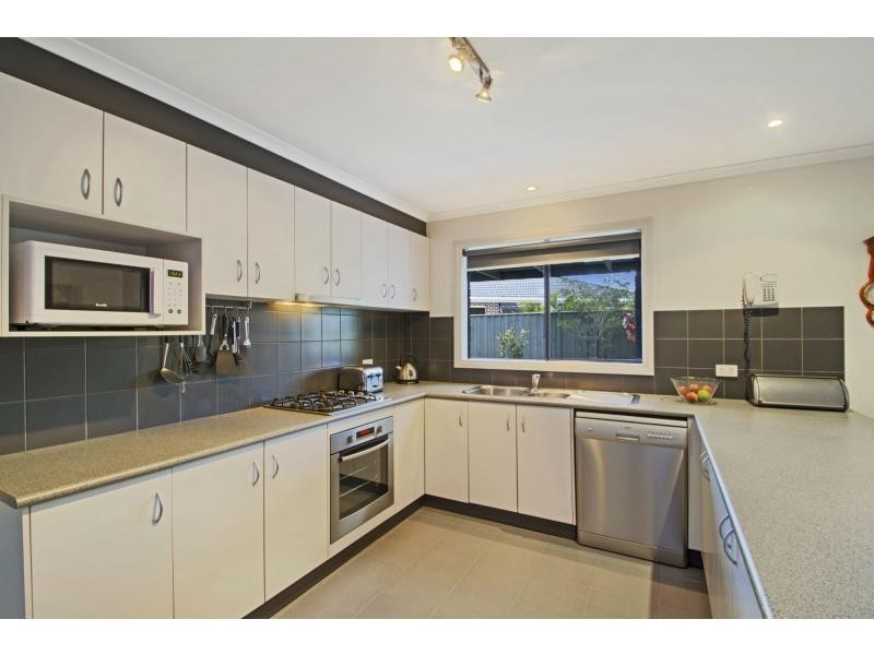 12 Mikasa Place, Pakenham VIC 3810