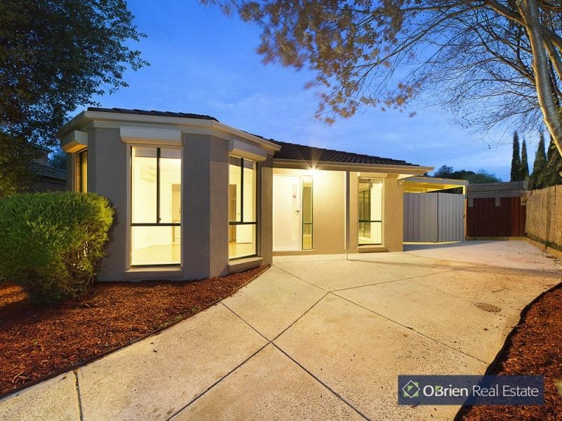 9 Ashton Rise, Narre Warren South VIC 3805