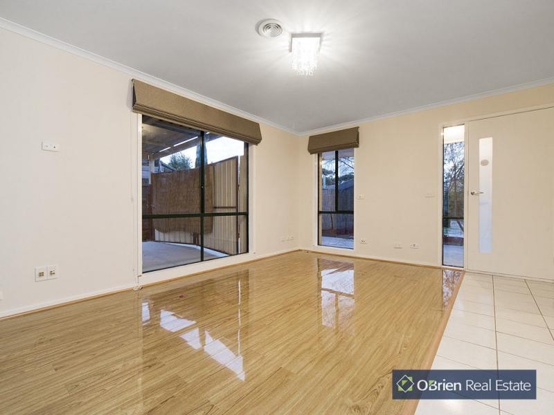 9 Ashton Rise, Narre Warren South VIC 3805