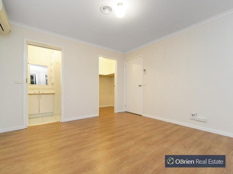 9 Ashton Rise, Narre Warren South VIC 3805