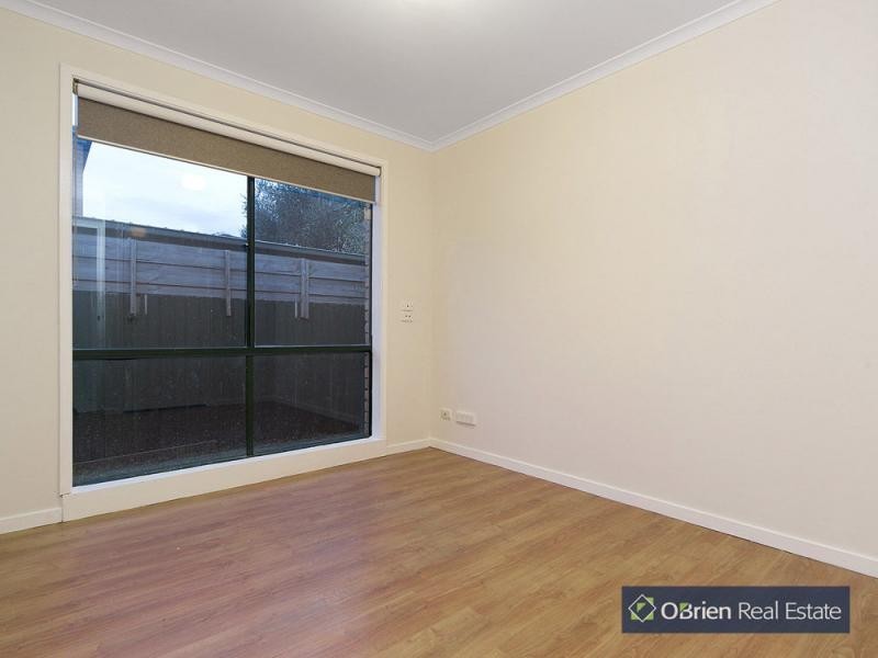 9 Ashton Rise, Narre Warren South VIC 3805