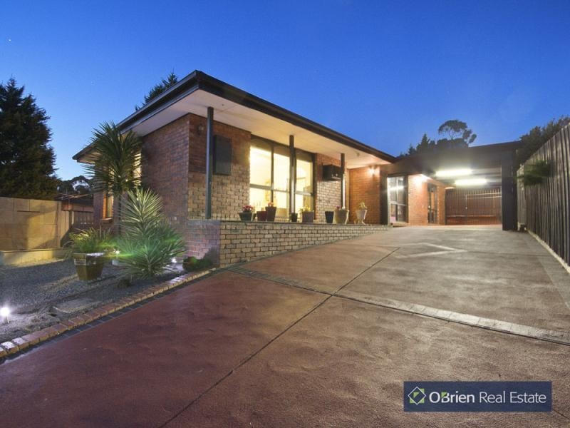 9 Knight Court, Endeavour Hills VIC 3802