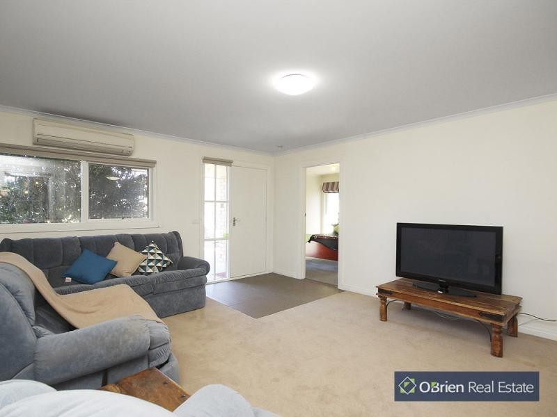 15 Sharpe Court, Berwick VIC 3806